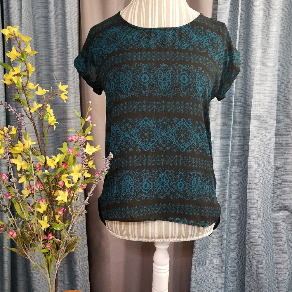 🌻🌺🌻PINK REPUBLIC HI-LOW BLOUSE!!